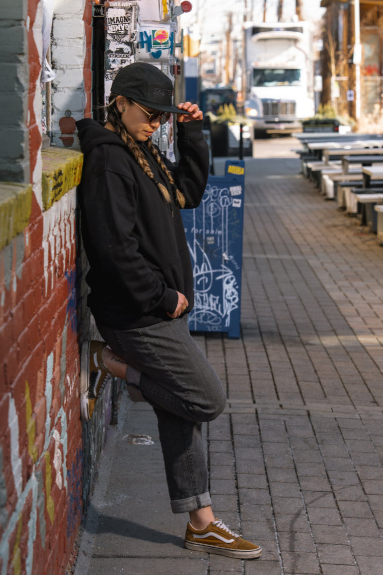 SKODEN Five Panel Cap - Black on Black